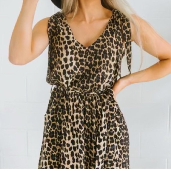 Leopard print all tied up maxi dress NWOT - Picture 4 of 5